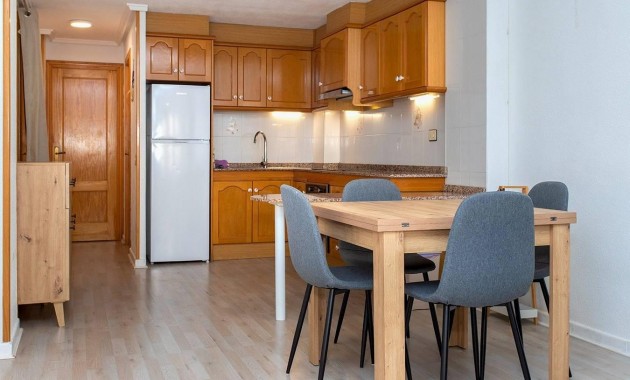 Herverkoop - Appartement / flat -
Torrevieja - Playa del cura