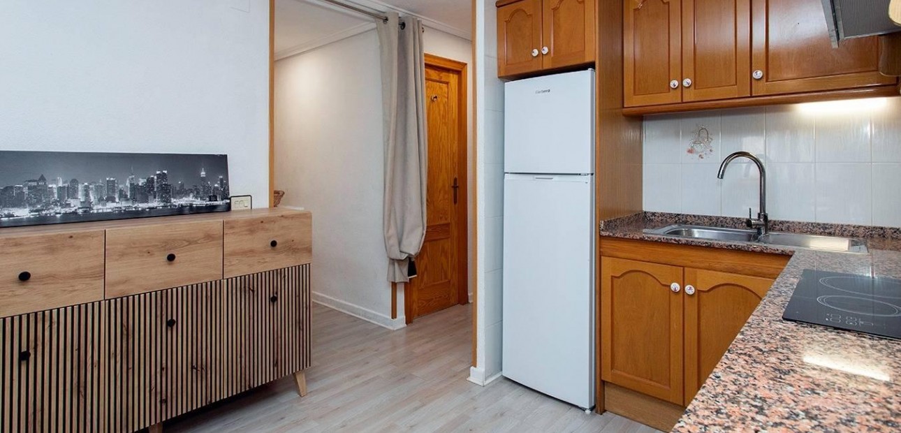 Herverkoop - Appartement / flat -
Torrevieja - Playa del cura