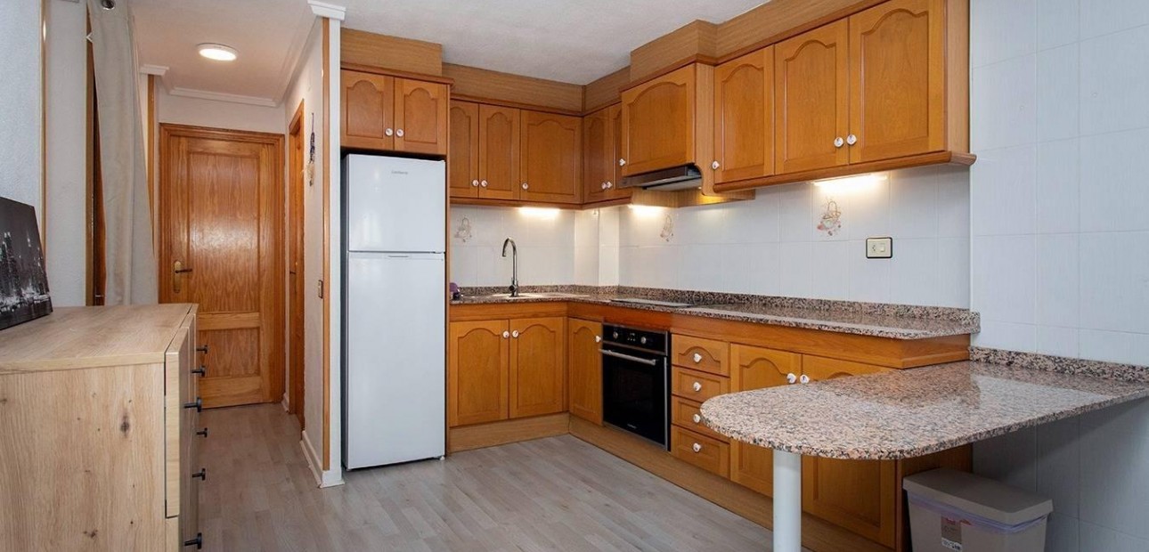 Herverkoop - Appartement / flat -
Torrevieja - Playa del cura