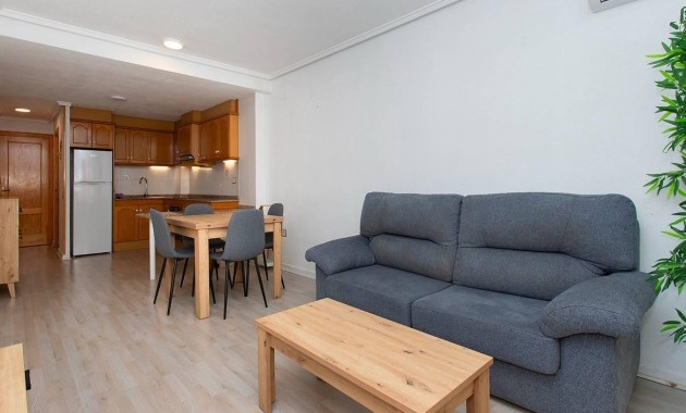 Herverkoop - Appartement / flat -
Torrevieja - Playa del cura