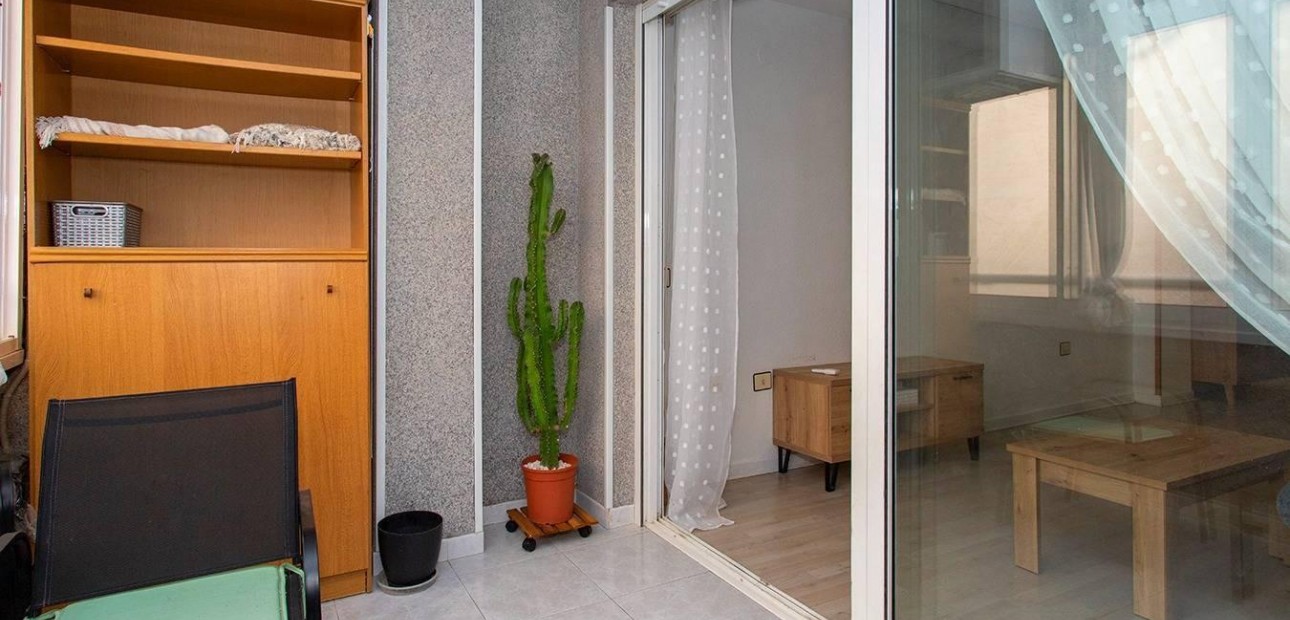 Herverkoop - Appartement / flat -
Torrevieja - Playa del cura