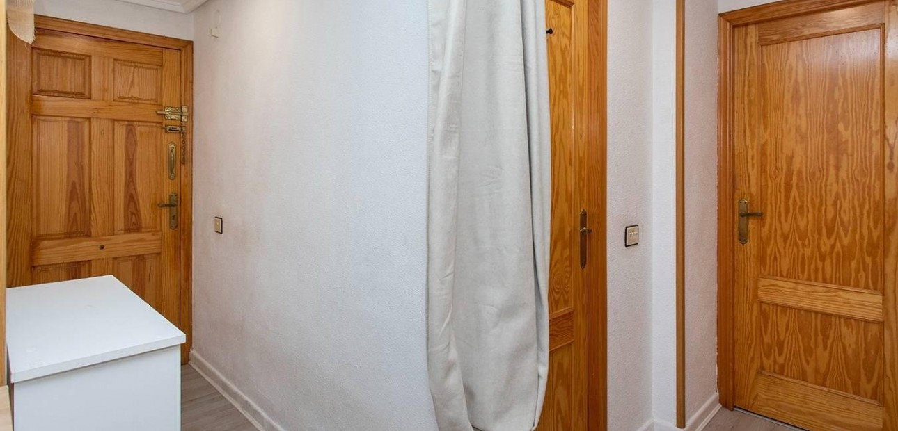Herverkoop - Appartement / flat -
Torrevieja - Playa del cura