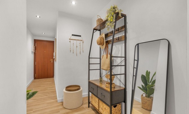 Herverkoop - Appartement / flat -
Torrevieja - Playa del cura