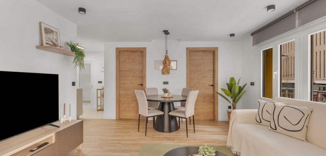 Herverkoop - Appartement / flat -
Torrevieja - Playa del cura