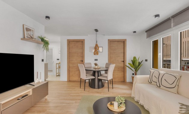 Herverkoop - Appartement / flat -
Torrevieja - Playa del cura