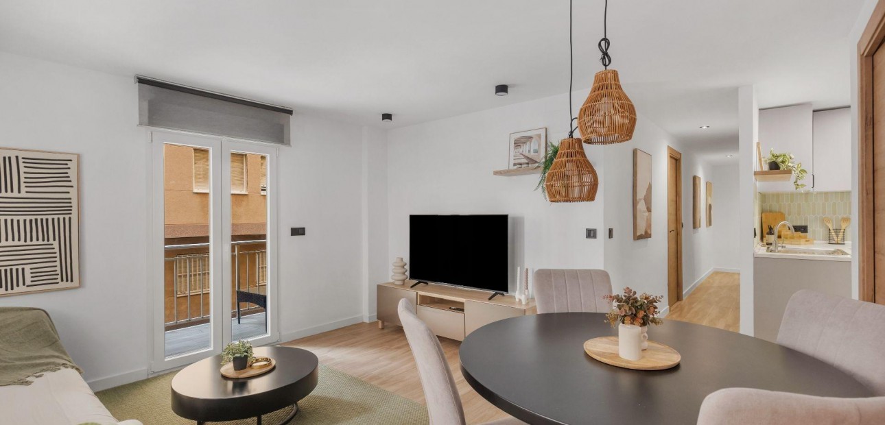 Herverkoop - Appartement / flat -
Torrevieja - Playa del cura