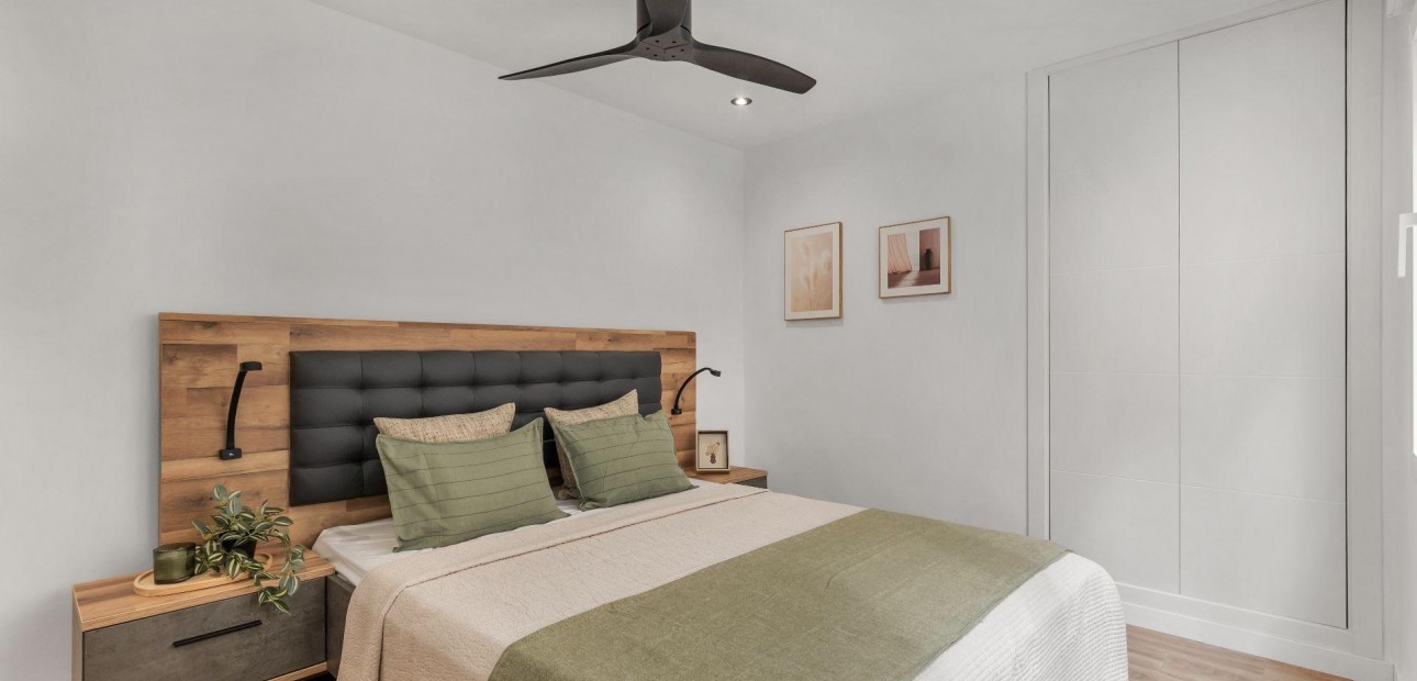 Herverkoop - Appartement / flat -
Torrevieja - Playa del cura