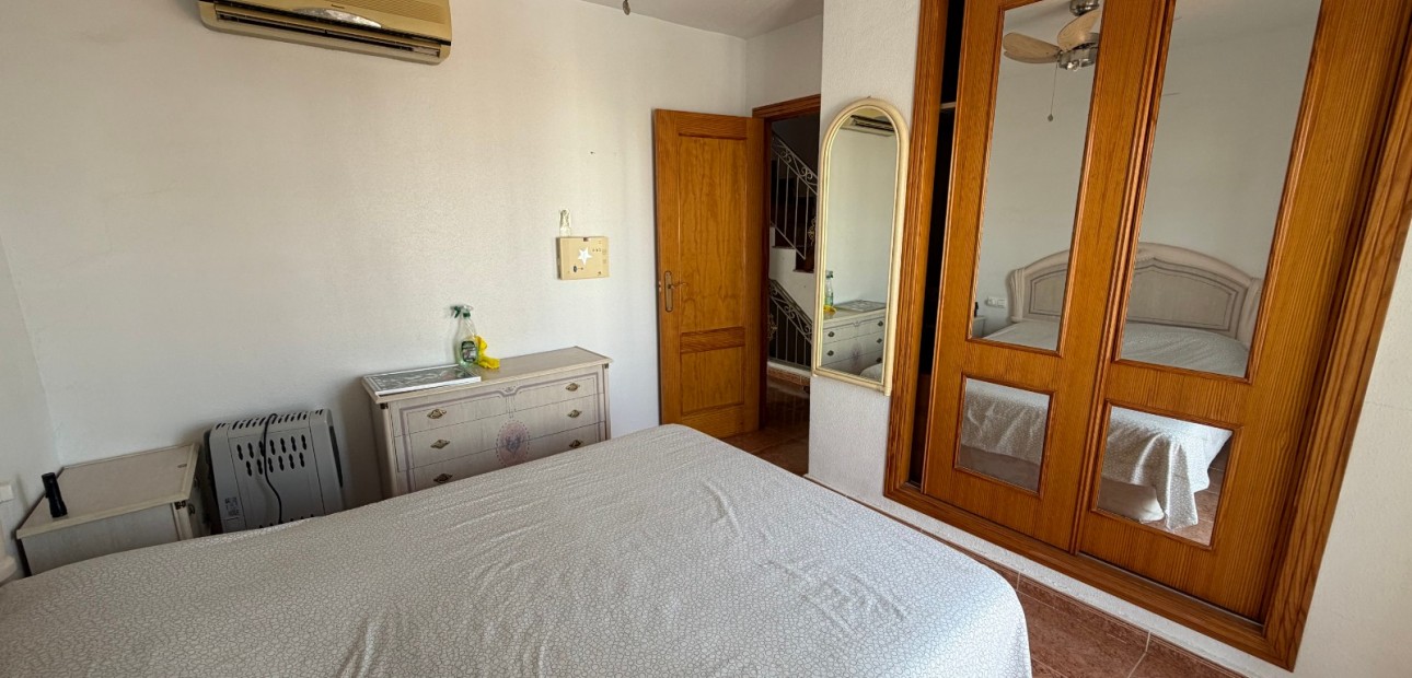 Herverkoop - Herenhuis -
Orihuela - Entre Naranjos Vistabella