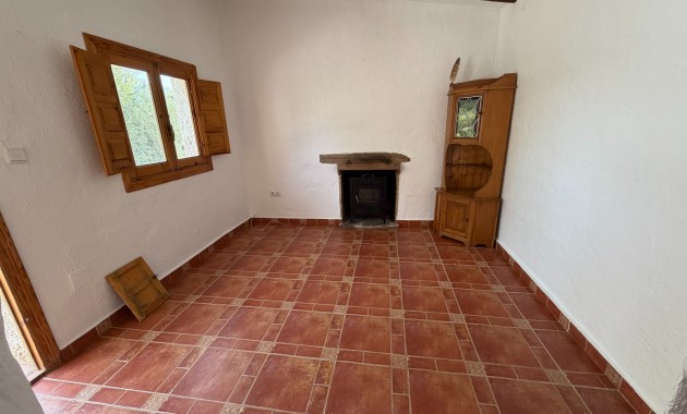 Sale - Country Property/Finca -
Torremendo