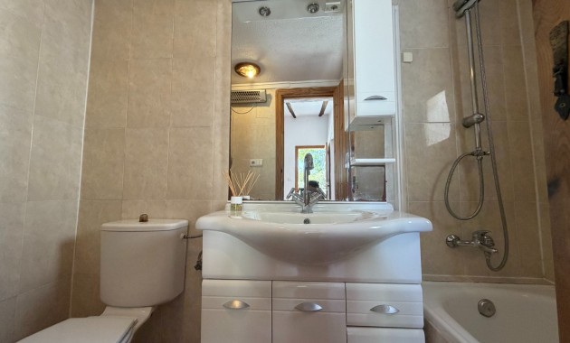 Sale - Country Property/Finca -
Torremendo