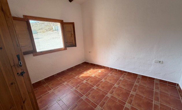 Sale - Country Property/Finca -
Torremendo