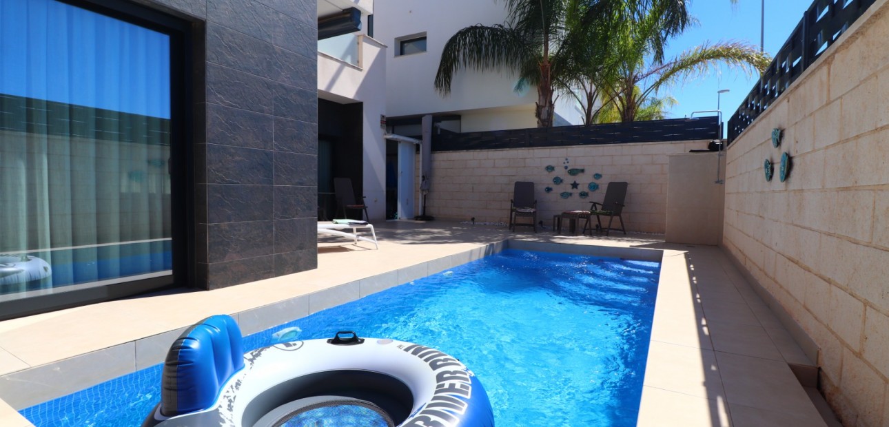 Sale - Detached Villa -
Benijofar - Benijofar - Village