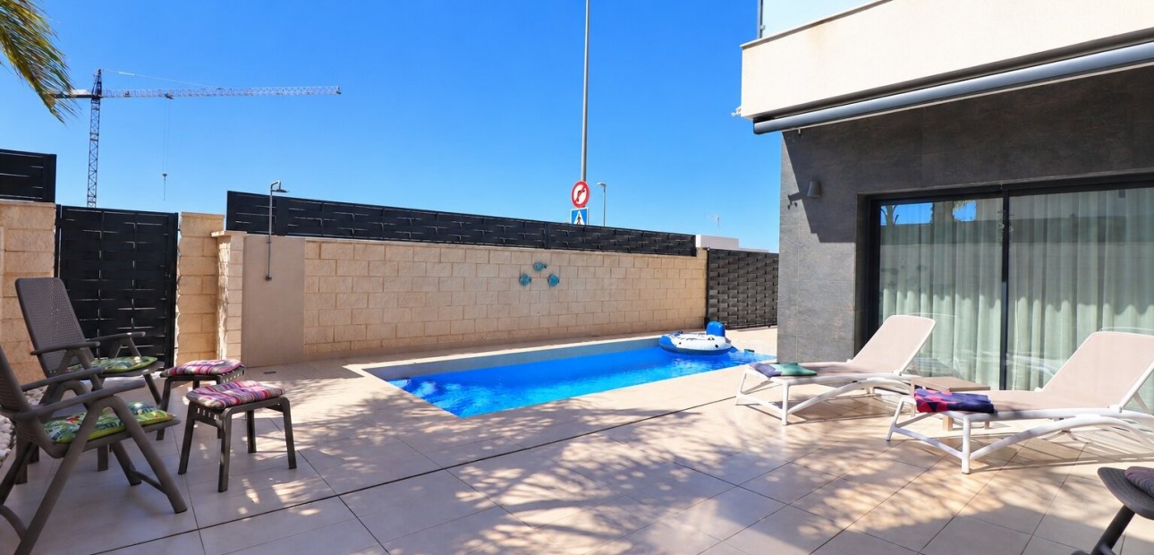 Sale - Detached Villa -
Benijofar - Benijofar - Village