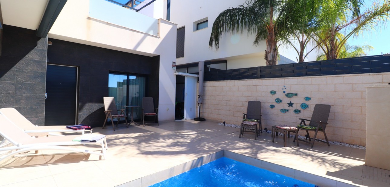Sale - Detached Villa -
Benijofar - Benijofar - Village