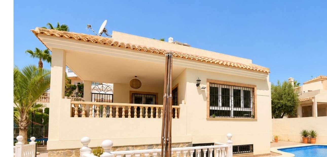 Sale - Detached Villa -
Orihuela Costa - Lomas De Campoamor-las Ramblas
