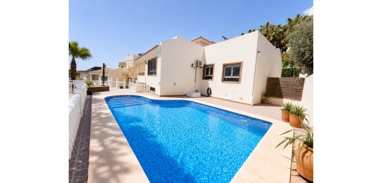 Sale - Detached Villa -
Orihuela Costa - Lomas De Campoamor-las Ramblas