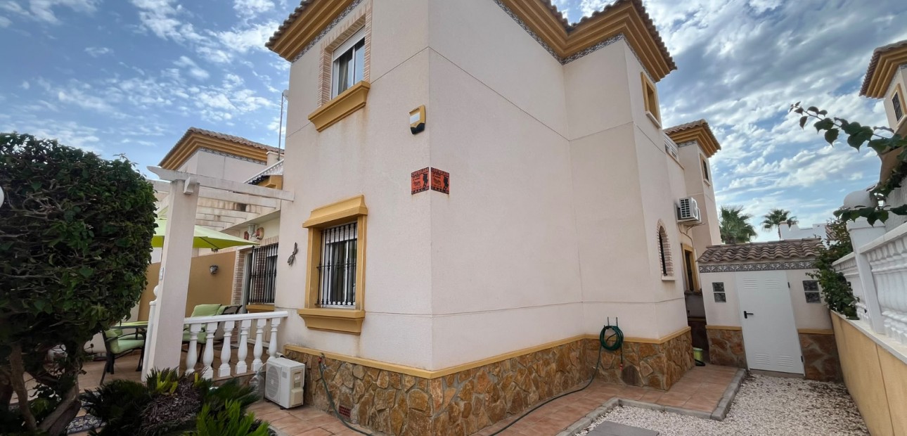 Sale - Quad Villa -
Orihuela Costa - Villamartin