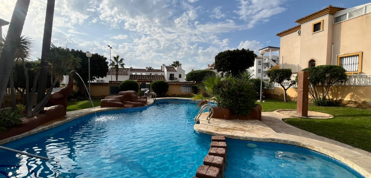 Sale - Quad Villa -
Orihuela Costa - Villamartin