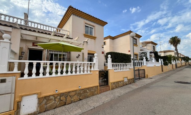 Sale - Quad Villa -
Orihuela Costa - Villamartin