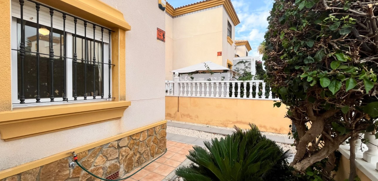 Sale - Quad Villa -
Orihuela Costa - Villamartin