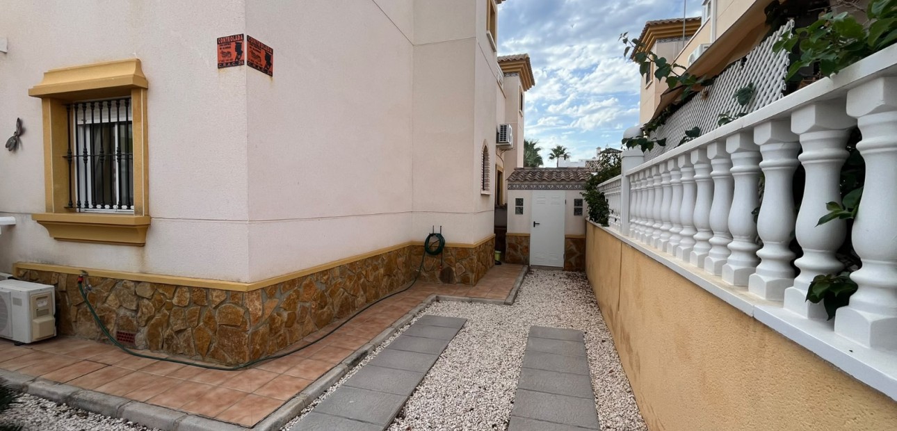 Sale - Quad Villa -
Orihuela Costa - Villamartin