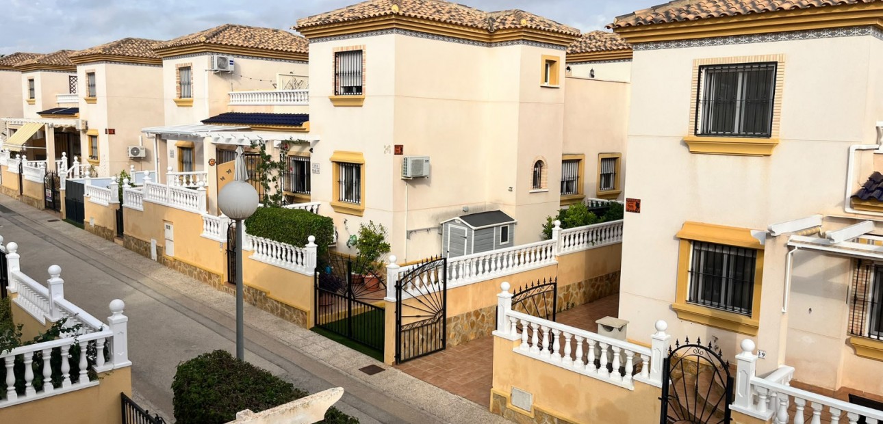Sale - Quad Villa -
Orihuela Costa - Villamartin
