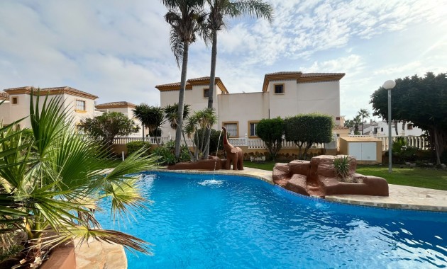 Sale - Quad Villa -
Orihuela Costa - Villamartin