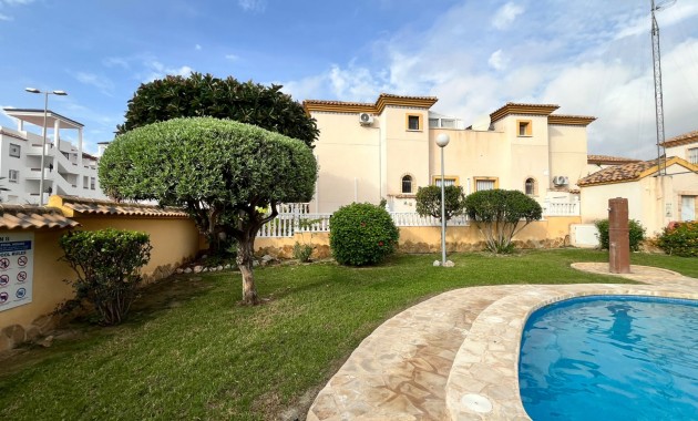 Sale - Quad Villa -
Orihuela Costa - Villamartin