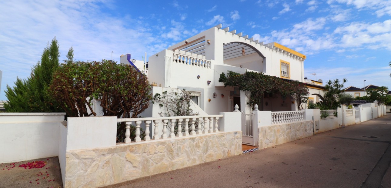 Sale - Quad Villa -
Orihuela Costa - Los Balcones