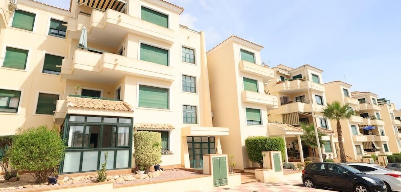 Sale - Apartment / flat -
Orihuela Costa - Villamartín-Las Filipinas