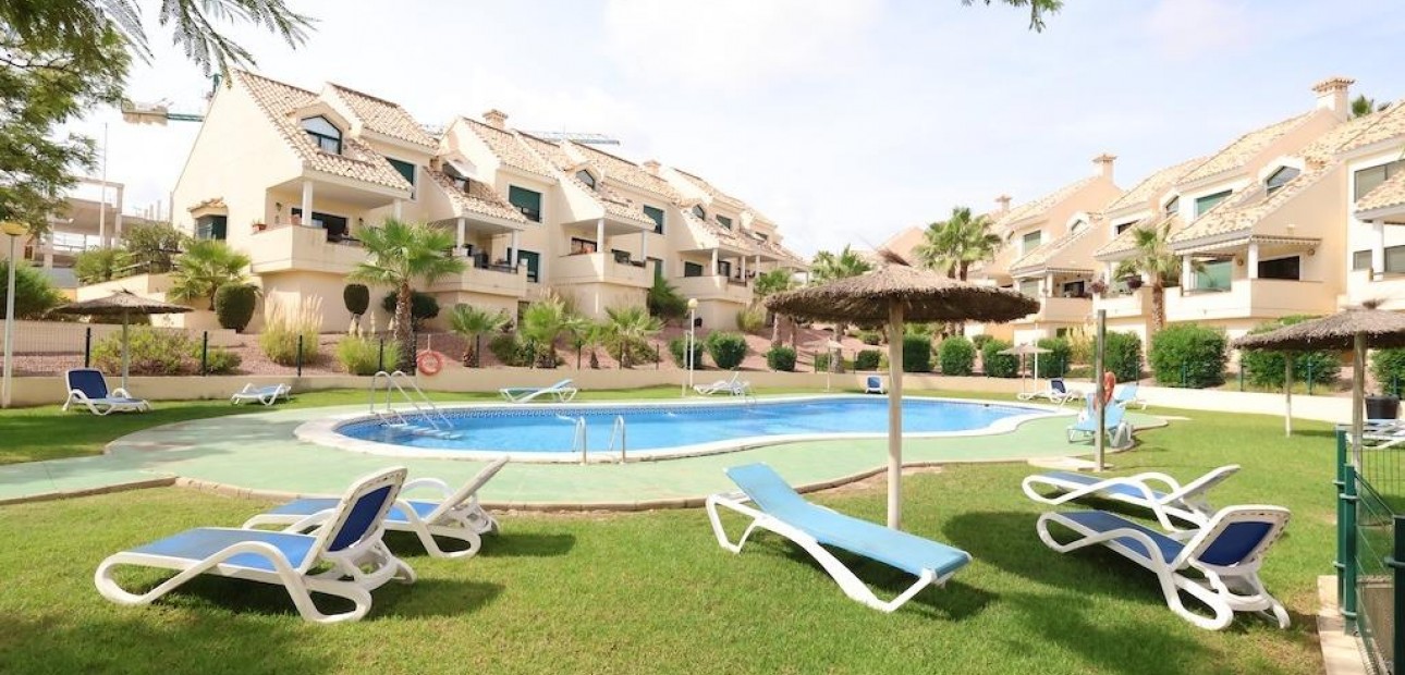 Sale - Apartment / flat -
Orihuela Costa - Villamartín-Las Filipinas