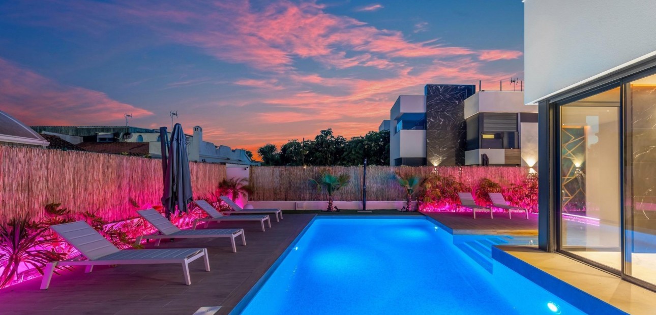 Sale - Villa -
Torrevieja - La Siesta - El Salado - Torreta