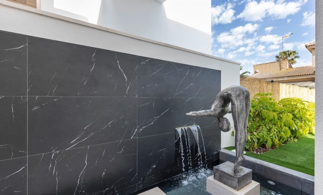 Sale - Villa -
Torrevieja - La Siesta - El Salado - Torreta