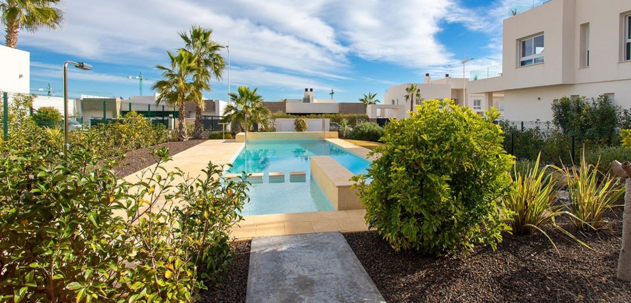 Sale - Apartment / flat -
Algorfa - Comunidad valenciana