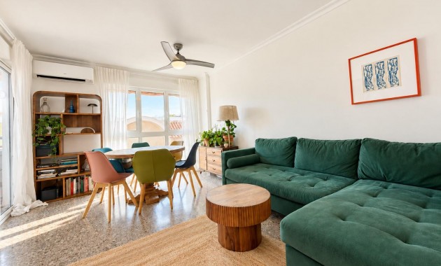 Sale - Apartment / flat -
Orihuela Costa - Campoamor