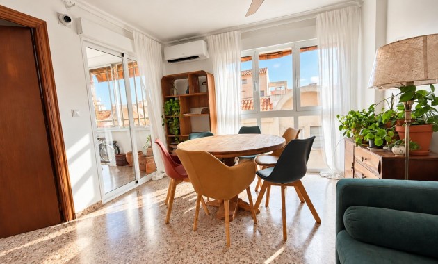 Sale - Apartment / flat -
Orihuela Costa - Campoamor