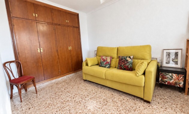 Sale - Apartment / flat -
Orihuela Costa - Campoamor