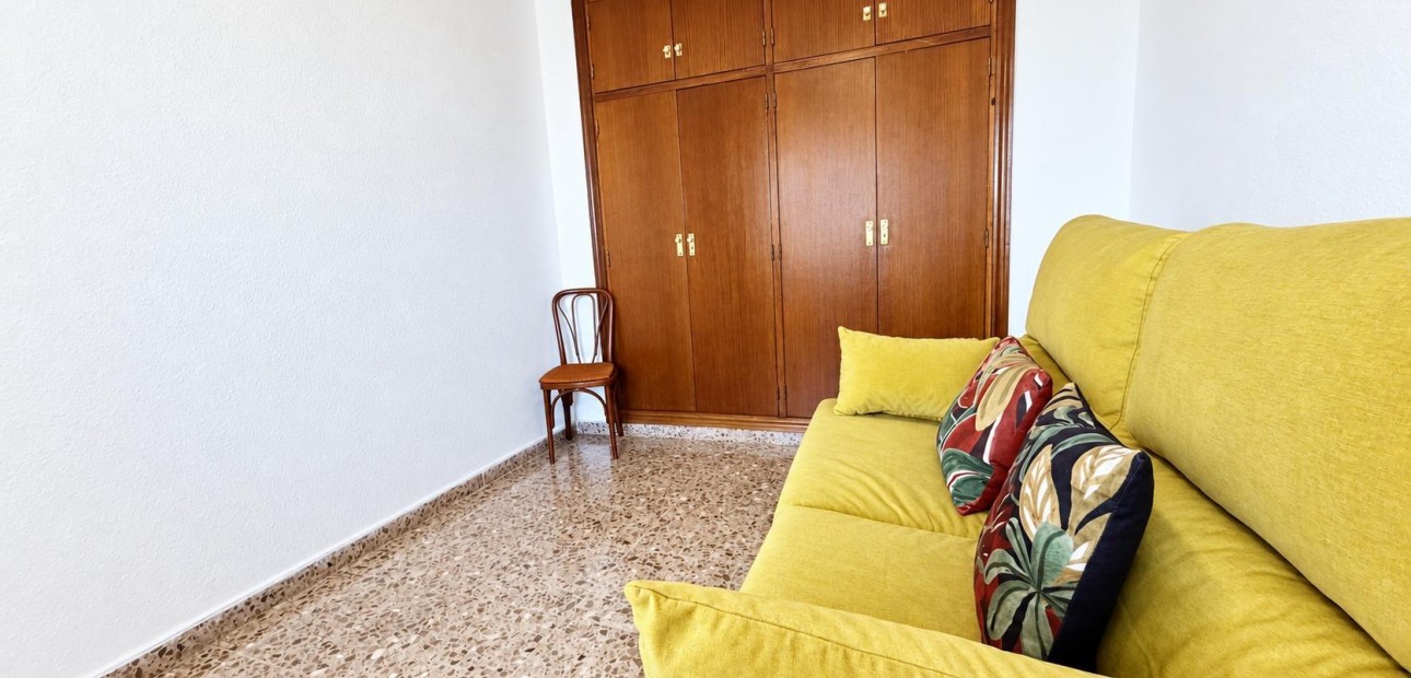 Sale - Apartment / flat -
Orihuela Costa - Campoamor