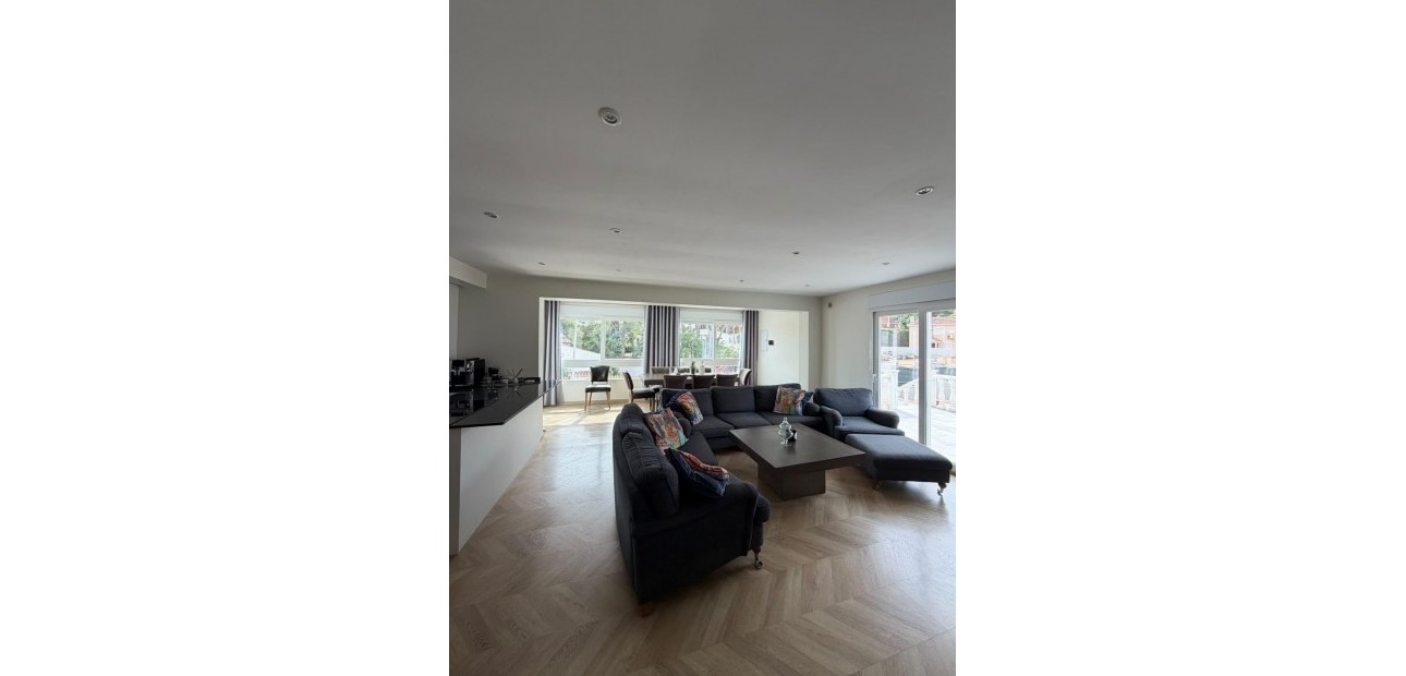 Sale - Villa -
Torrevieja - Los Balcones - Los Altos del Edén