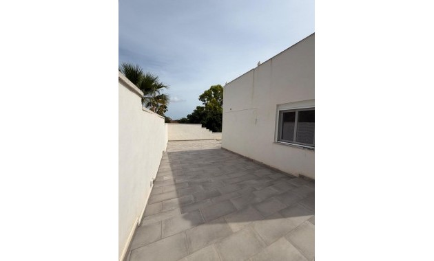 Sale - Villa -
Torrevieja - Los Balcones - Los Altos del Edén