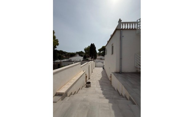 Sale - Villa -
Torrevieja - Los Balcones - Los Altos del Edén