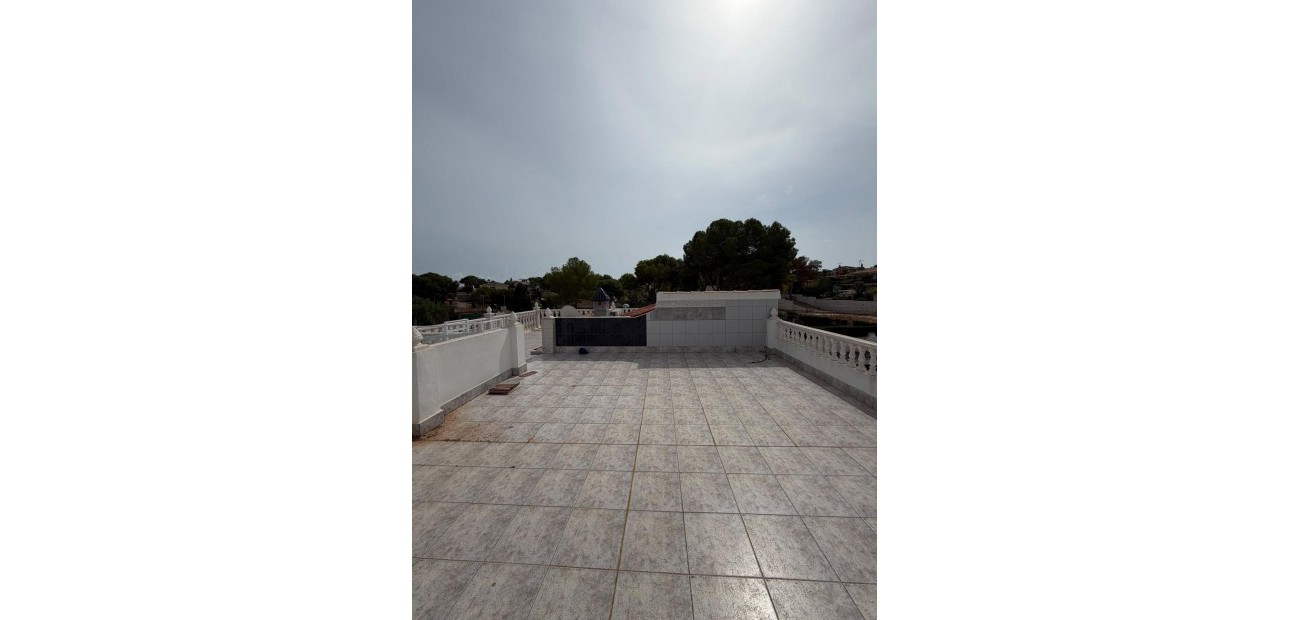 Sale - Villa -
Torrevieja - Los Balcones - Los Altos del Edén