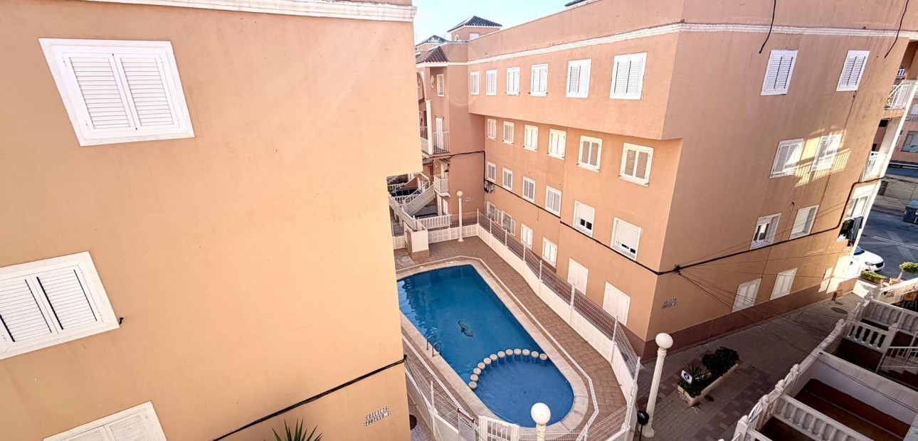 Sale - Apartment / flat -
Torrevieja - La Mata pueblo