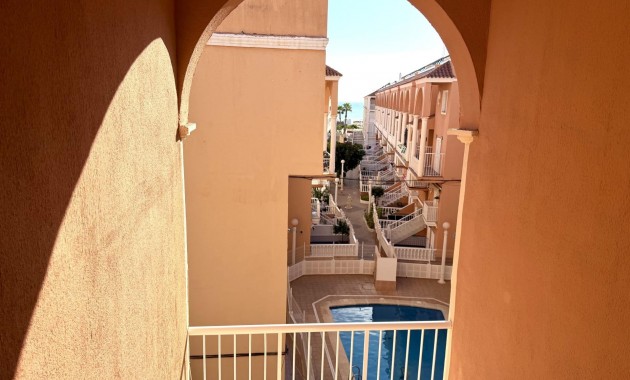 Sale - Apartment / flat -
Torrevieja - La Mata pueblo