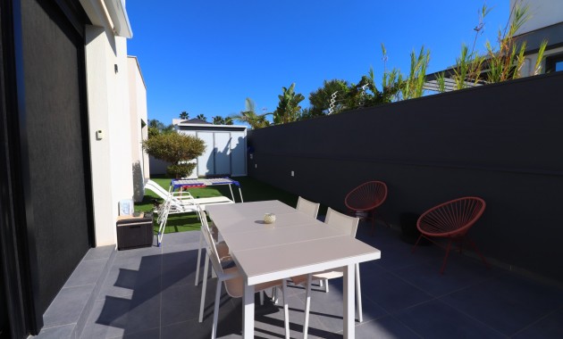 Sale - Detached Villa -
Formentera del Segura - Fincas de La Vega