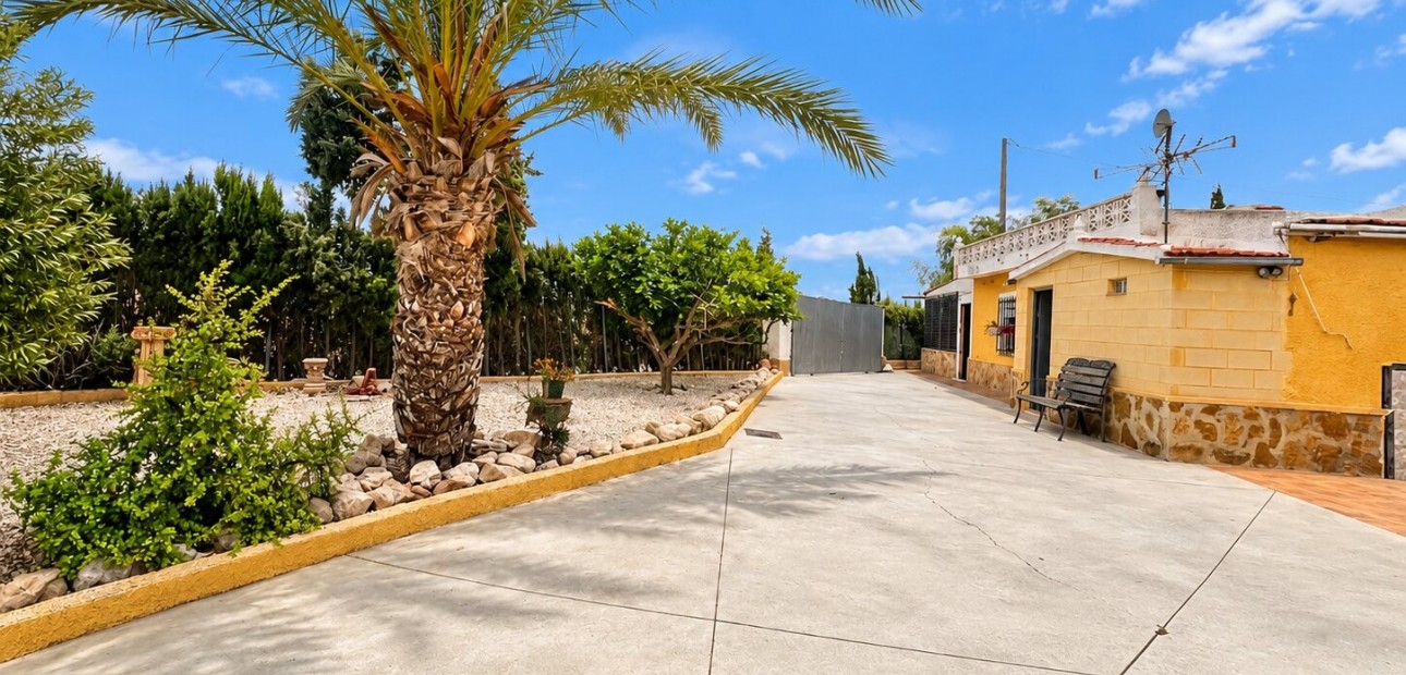 Sale - Country Property -
San Fulgencio - San Fulgencio - Country