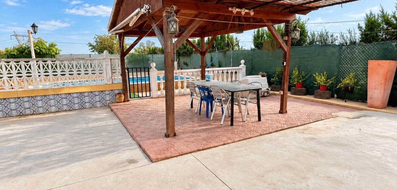 Sale - Country Property -
San Fulgencio - San Fulgencio - Country