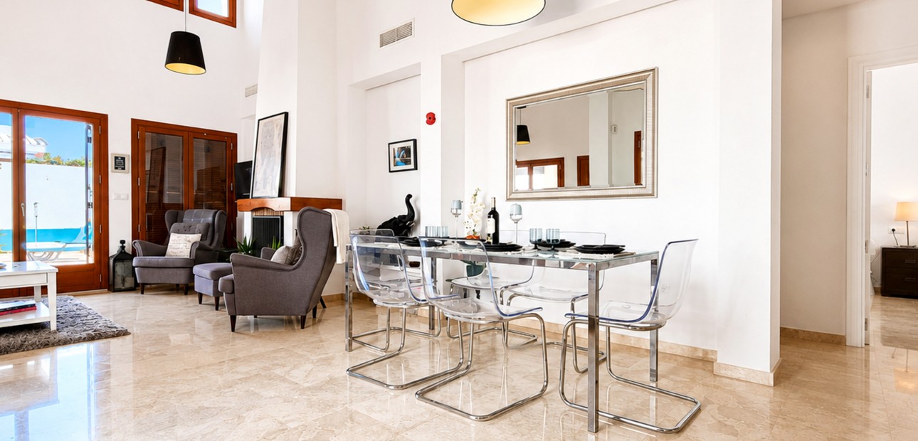 Sale - Detached Villa -
El Valle Golf Resort - El Valle Golf Resort - Centre