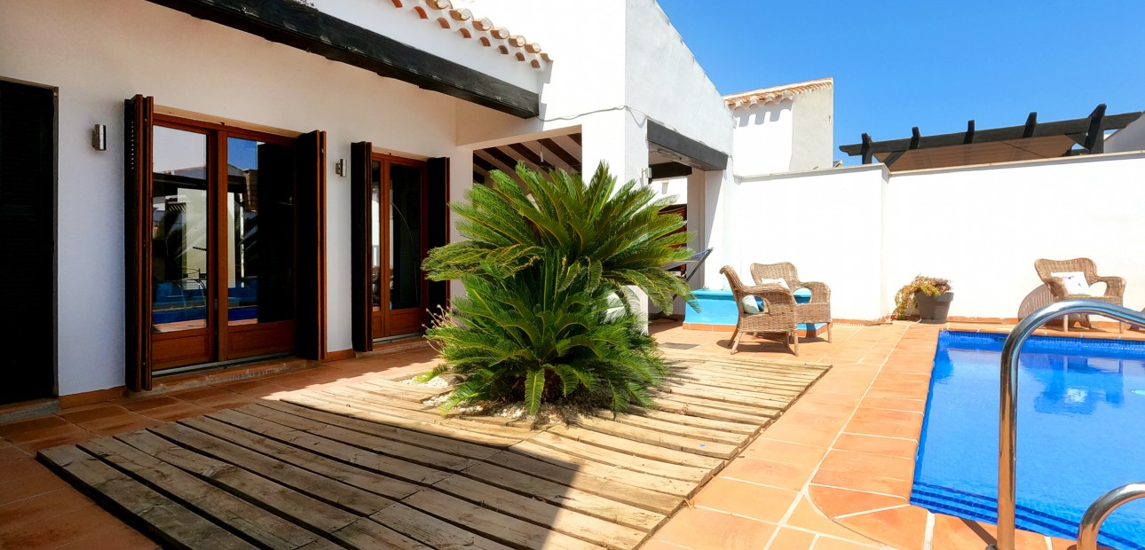 Sale - Detached Villa -
El Valle Golf Resort - El Valle Golf Resort - Centre