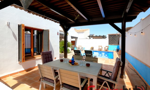Sale - Detached Villa -
El Valle Golf Resort - El Valle Golf Resort - Centre
